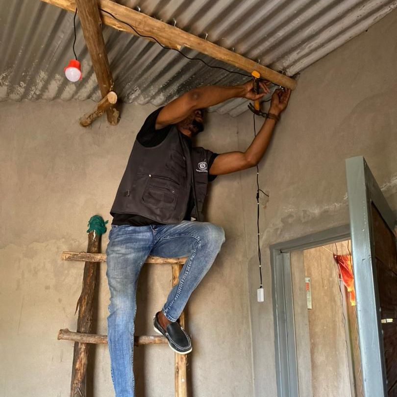 Solar Lighting Kits Installation